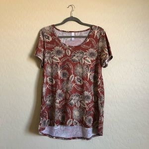 Lularoe classic tee. Size L.